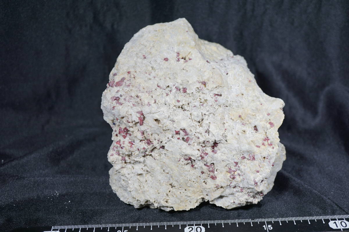 辰砂の巨大結晶 日本産鉱物☆辰砂の結晶 北海道常呂郡置戸町