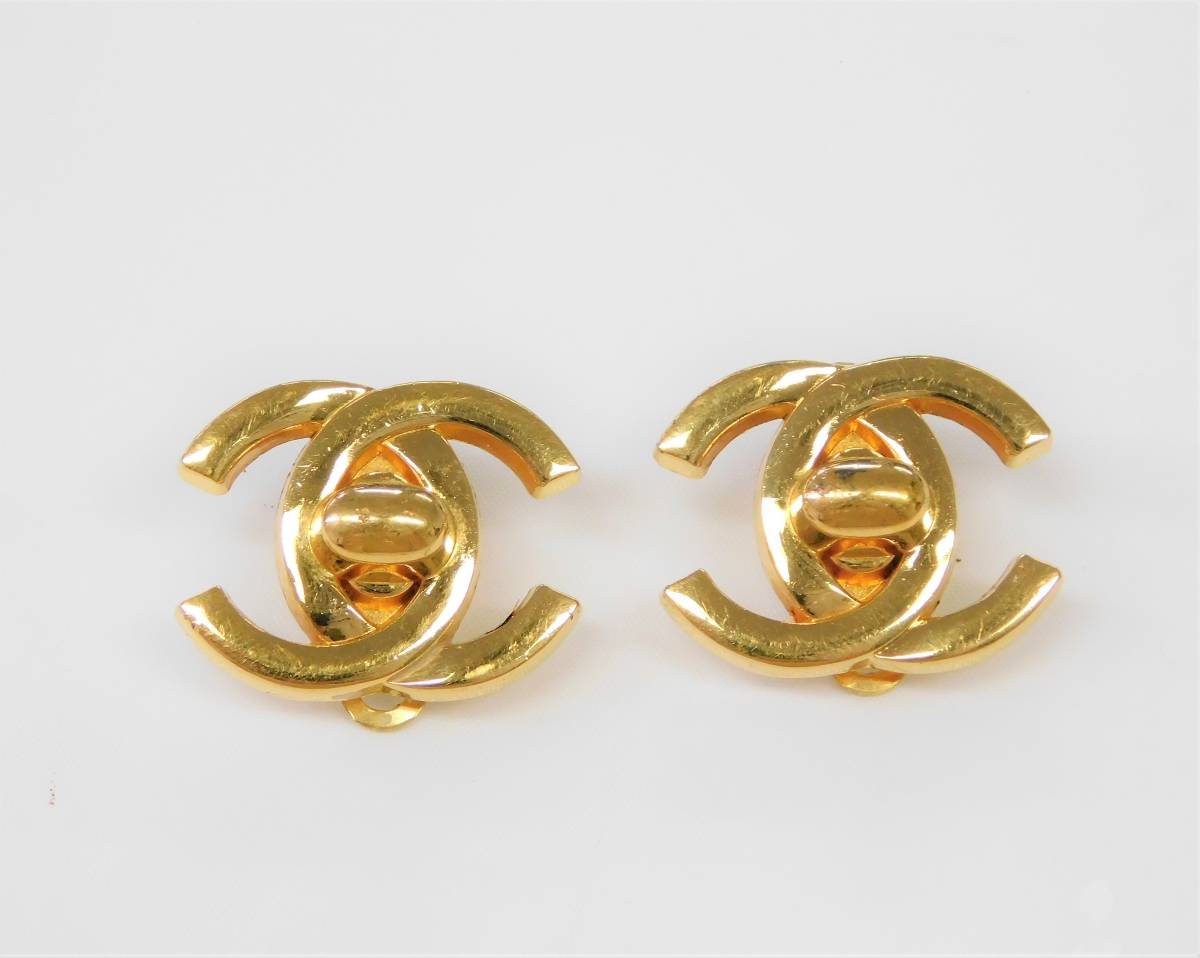 CHANEL シャネル ☆ ターンロック ココマーク 【95 A】 Vintage 