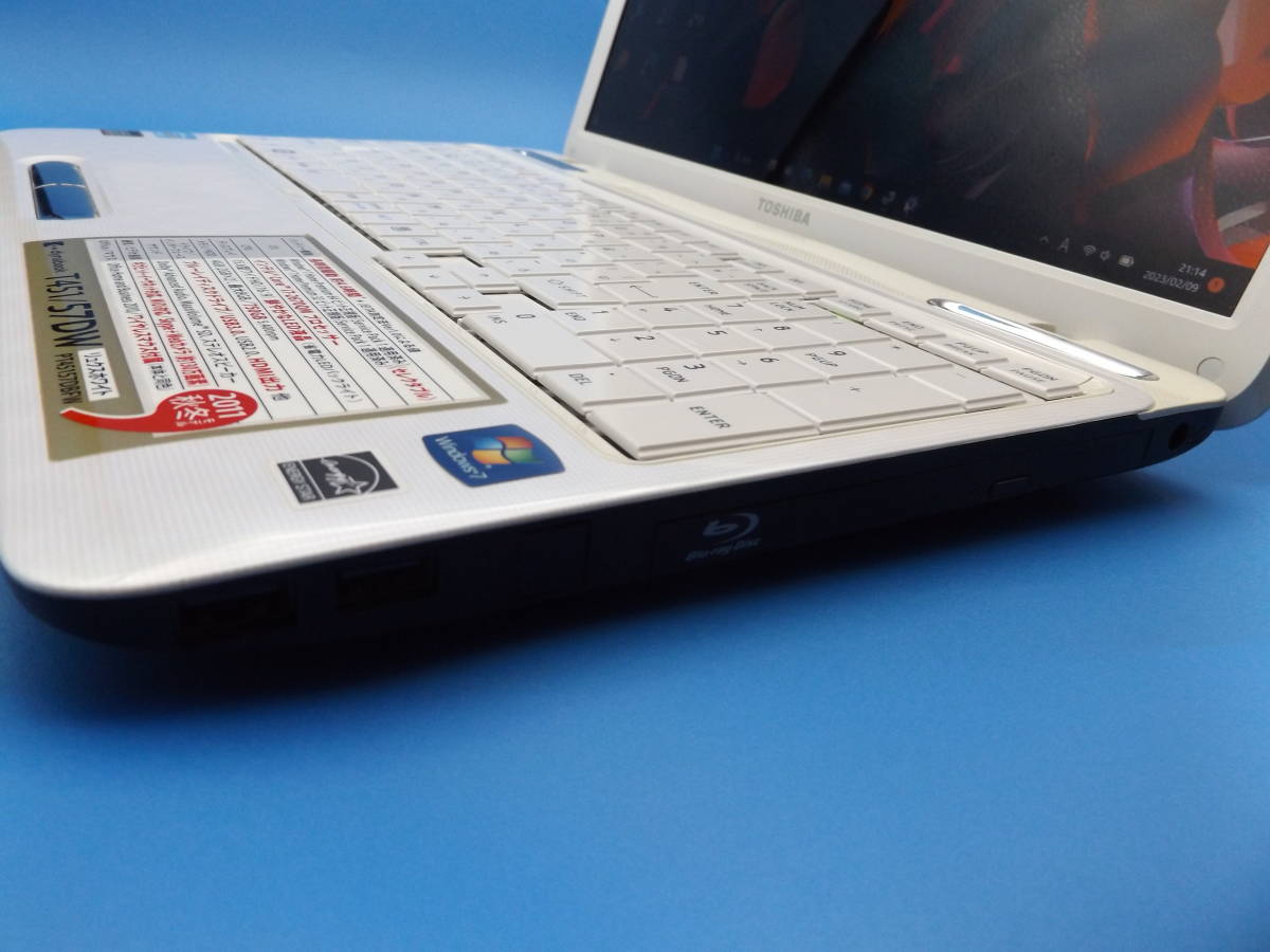 東芝 i7 SSD Win11 16GB ブルーレイ 使用少 i7 dynabook SSD512GB Core ノートパソコン メモリ16GB ブルーレイ