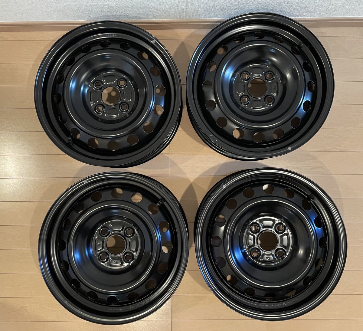 トヨタ車・TOYOTA・スチールホイール・鉄ホイール・鉄チン・4本セット