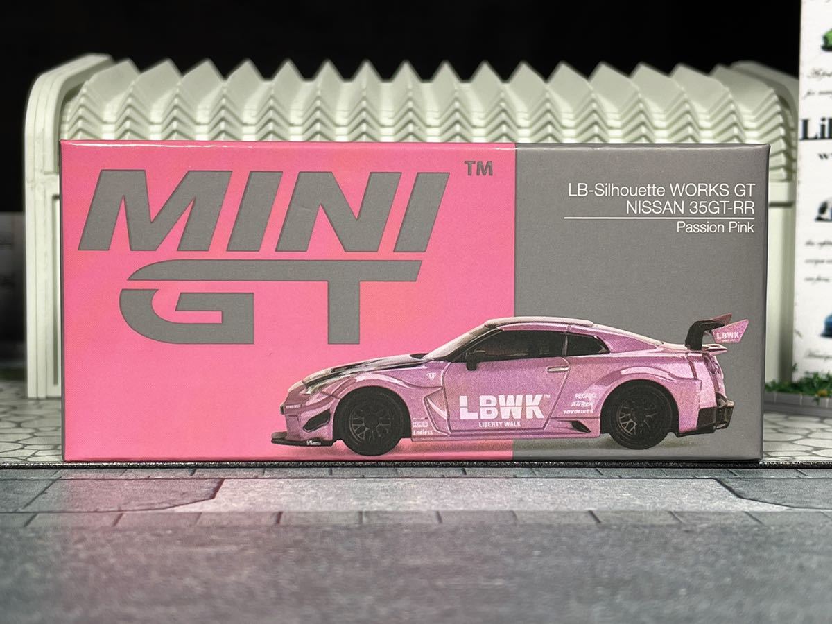 ミニカー MiNiGT 418 LBシルエットワークス 35GT-RR パッションピンク