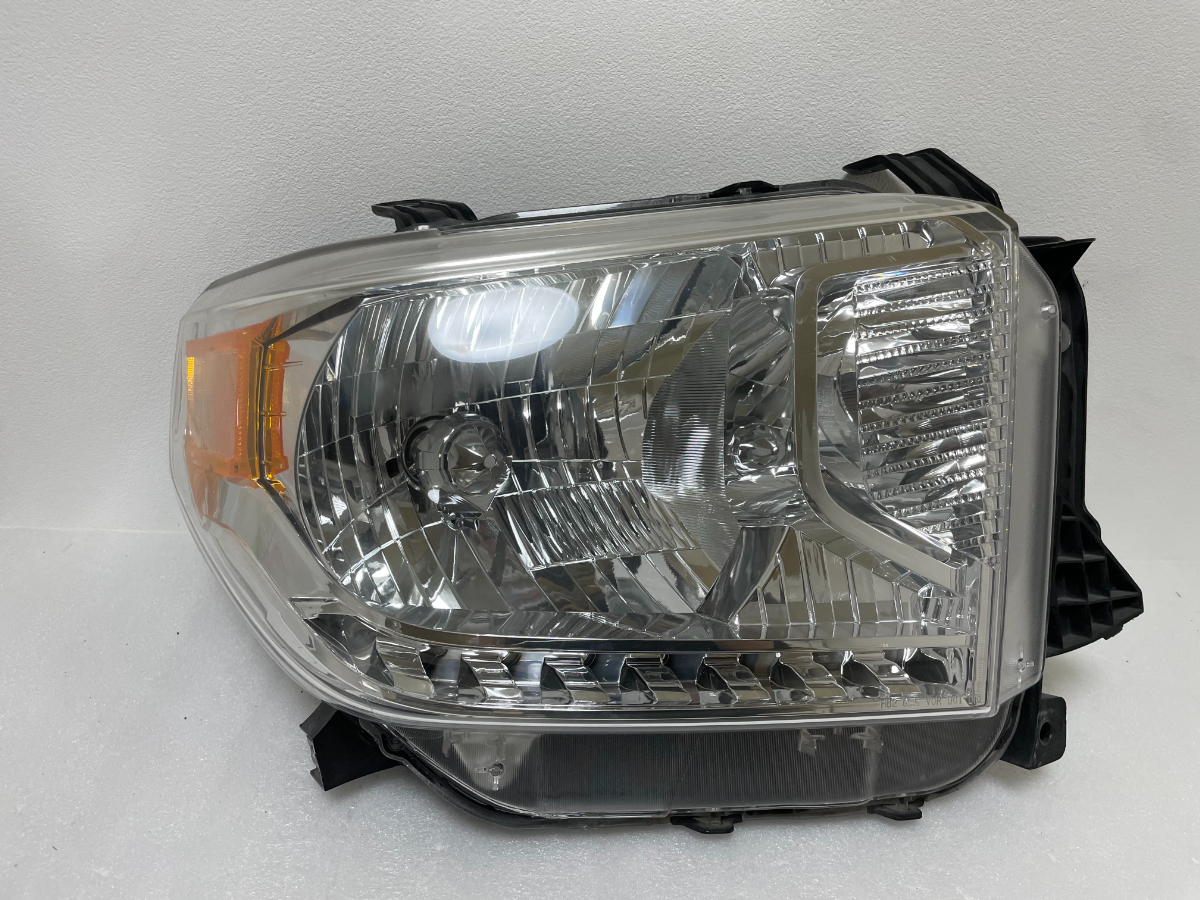 ☆ タンドラ 2014～ US 純正 ヘッドライト 右 ☆3301