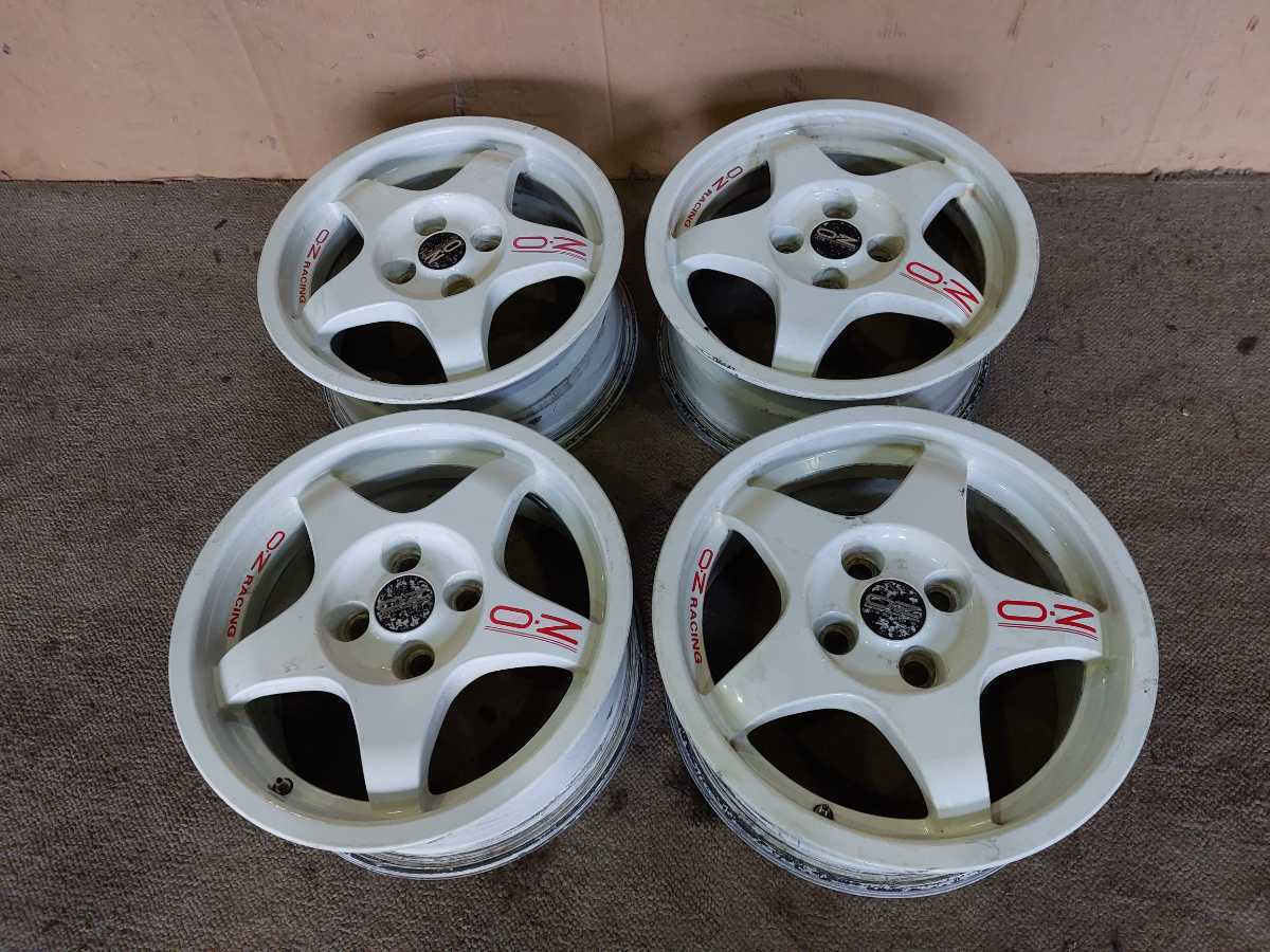 OZレーシング クロノ 15インチ 15×6J ET40 PCD100 4穴 再塗装 ホワイト 
