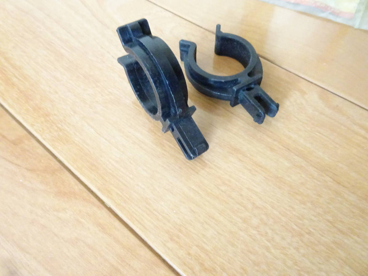 スズキ 純正新品 GT380・GT550 サイドカバー用 クランプ 2個 09403 