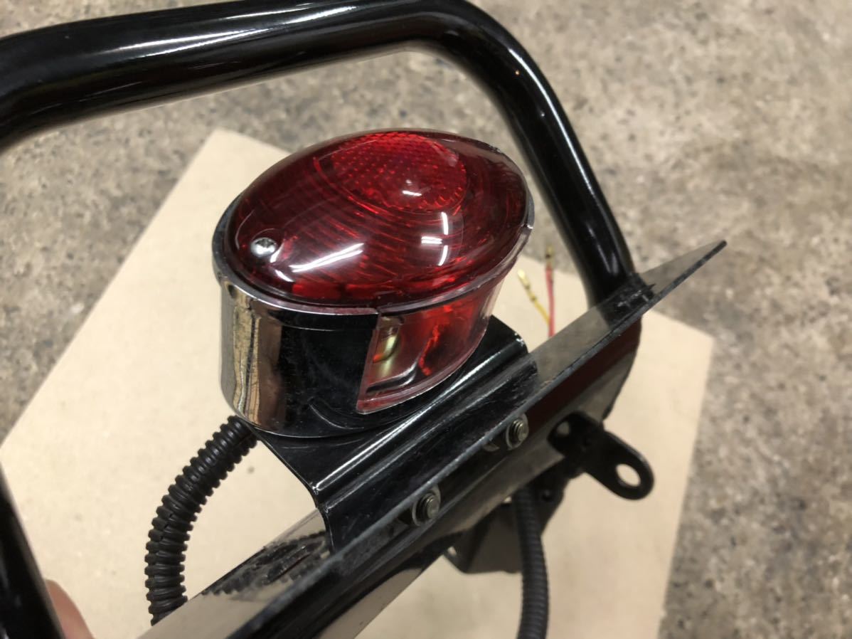 FTR223用　タンデムグリップ　タンデムバー　黒　ミニキャッツアイテールランプ付き　フェンダーレス_5