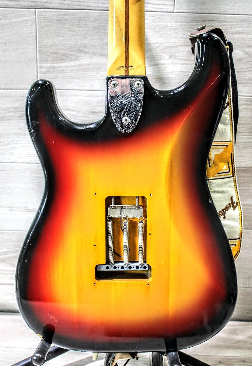 FENDER(フェンダー)Japan STRATOCASTER ストラトキャスター S/N 