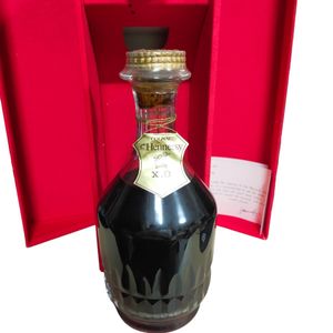 ヘネシー XO カラフェ バカラのYahoo!オークション(旧ヤフオク!)の相場