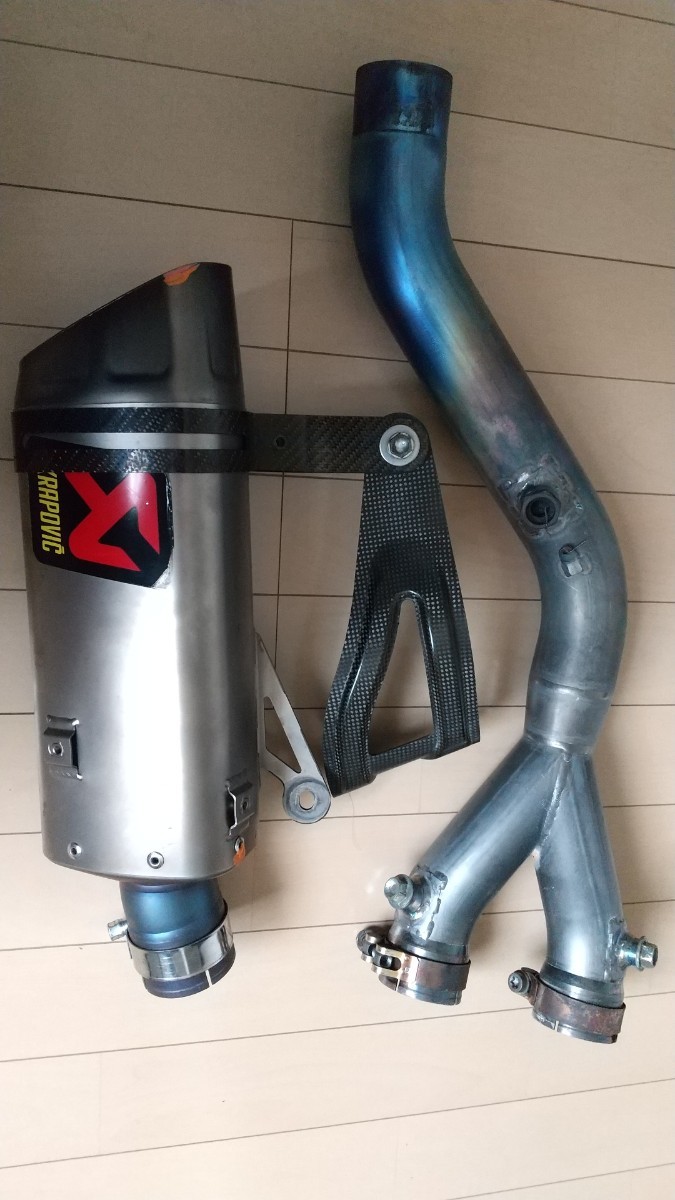 アクラポビッチ YZF-R1 2015 マフラー