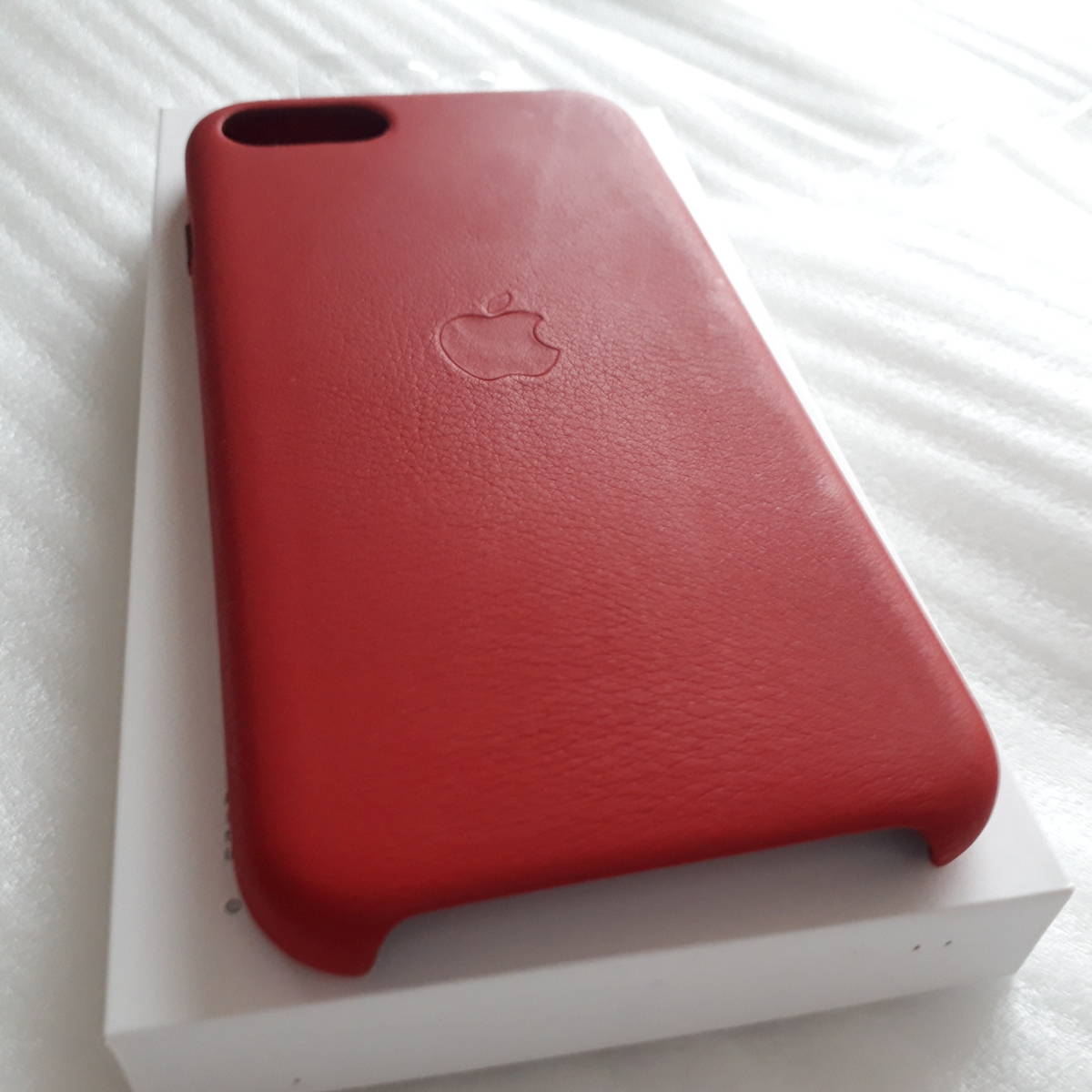 アップル純正 Apple iPhone SE レザーケース(PRODUCT)RED アップル純正 Apple iPhone SE レザーケース(PRODUCT)RED