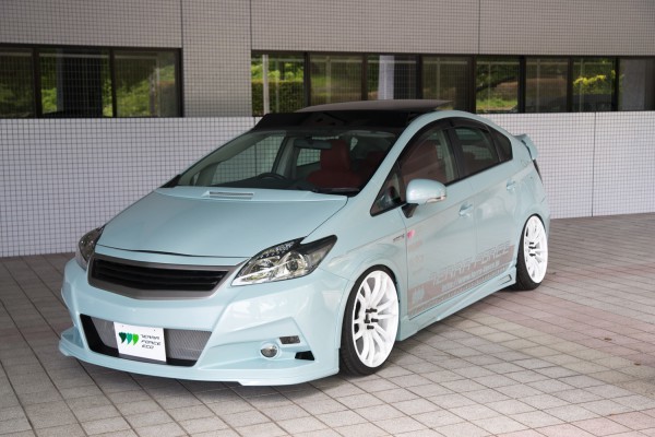 ☆テラフォース　30プリウス フロントエアロバンパー　ZVW30　前期　後期