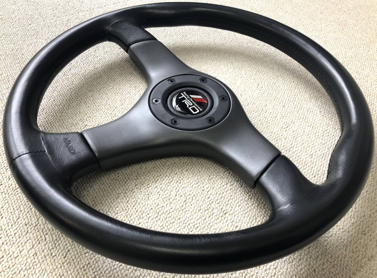 美品】NARDI ナルディ ガラ3 ステアリング 365mm TRD ホーンボタン