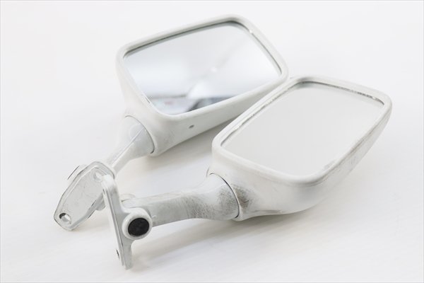 TRX850[32ミラー ※外観に大きな損傷はありません]｝B