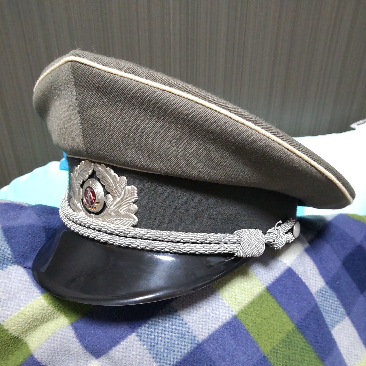 Yahoo!オークション (個人装備) - 「東ドイツ軍」帽子 の落札相場