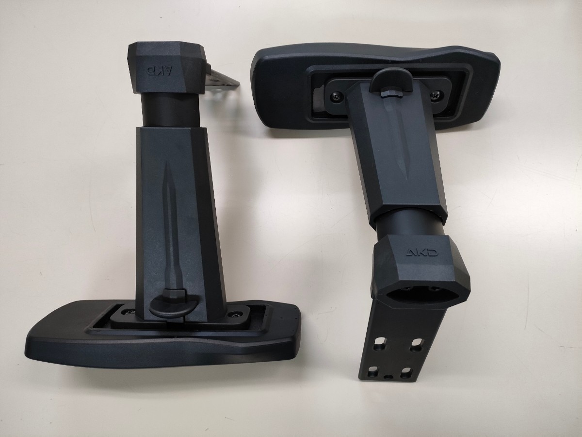 AKRACING WOLF用 アームレスト左右　使用極僅かです！