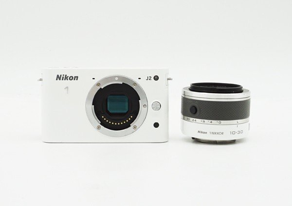 Nikon ニコン 1 J2 ホワイト ミラーレス一眼カメラ シャッター回数僅少