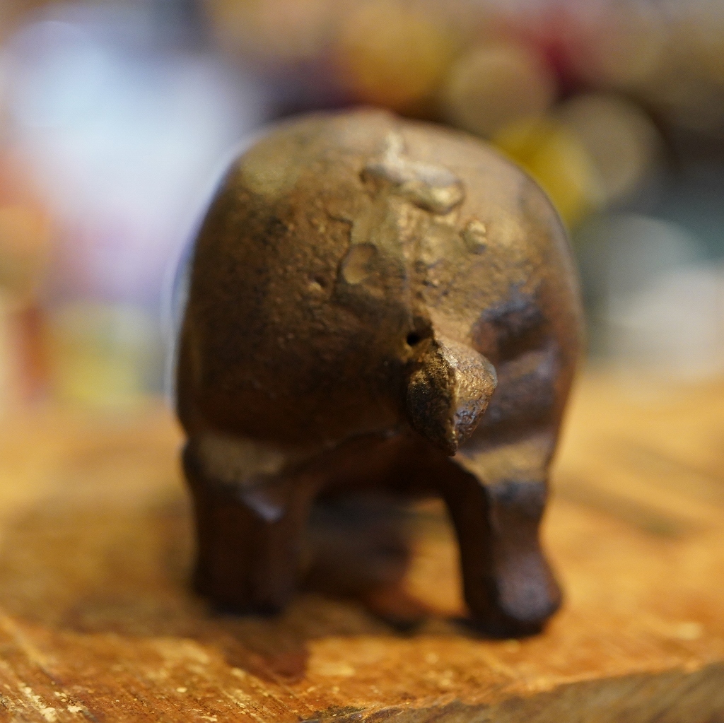 アンティーク 古雑貨 ヴィンテージ 骨董 ブタ 置物 豚 文鎮 ペーパーウエイト インテリア オブジェ ディスプレイ ペーパーウェイト 雑貨 ブタ : 置物 古雑貨 ブラック コックさん