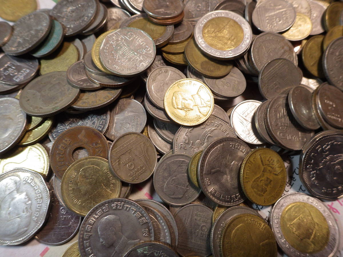 タイのコイン タイバーツ 約１，６ｋｇ 古銭外国コイン Yahoo!オークション タイ | 外国古銭タイ王国☆1バーツ年代違い☆ラーマ9世☆王室御座船、ワット  外国古銭タイ王国☆1バーツ年代違☆表：ラーマ9世☆裏：ガルダとそれ -「タイバーツ古銭」の落札相場・落札価格