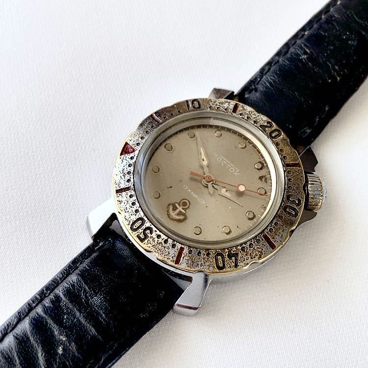 【稼動品 美品】ユニバーサルジュネーブ 手巻き ラウンドフェイス 腕時計 ユニバーサルジュネーブ 腕時計 ラウンド ローマン GD金具 手巻き