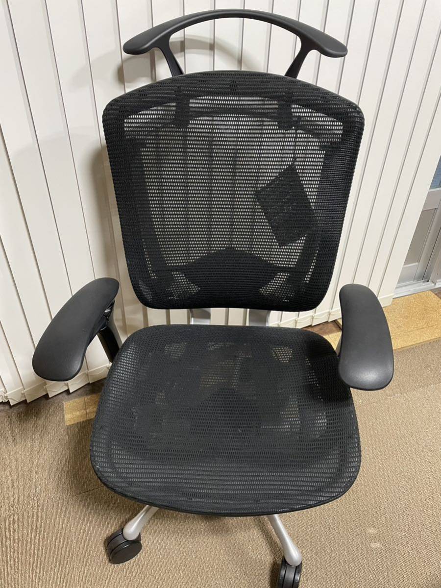 ★オカムラコンテッサ 中古美品 CM31SB FBH1 2016年 オフィスチェア スタンダードタイプ 可動肘、ハンガー付 メッシュ ネオブラックボディ