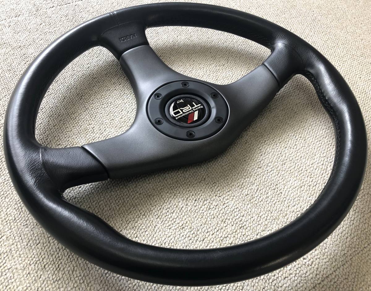 美品】NARDI ナルディ ガラ3 ステアリング 365mm TRD ホーンボタン