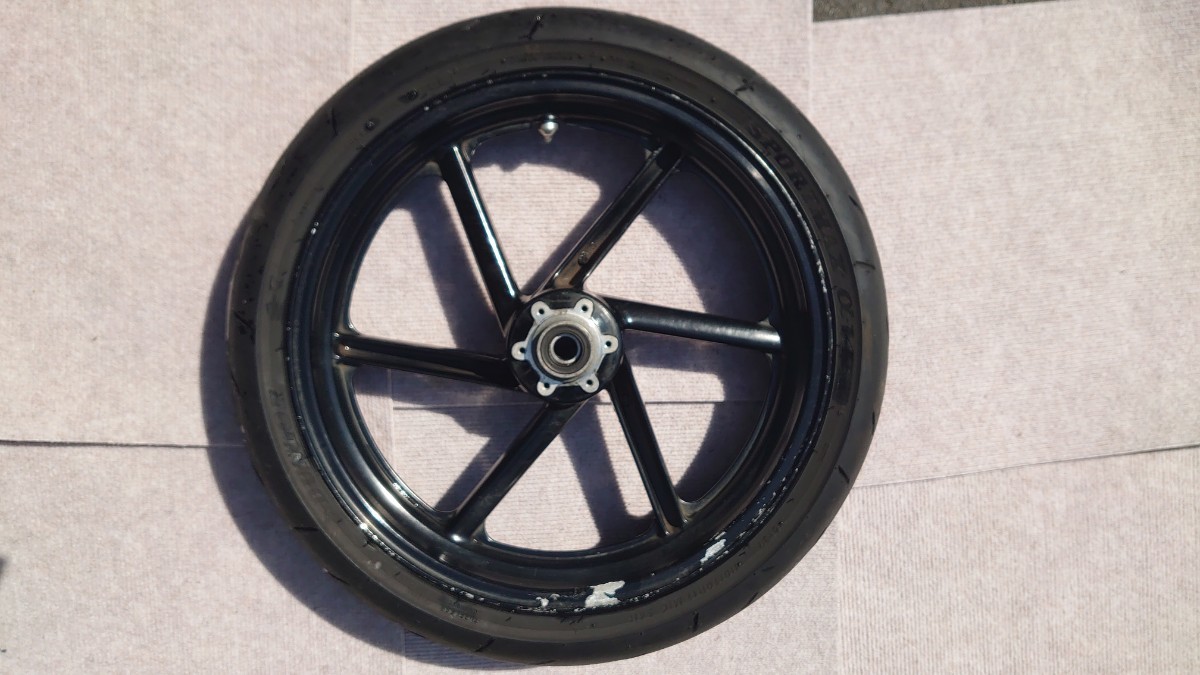 新品☆バリオス／II(ZR250A／B)☆純正インシュレーター 【公式