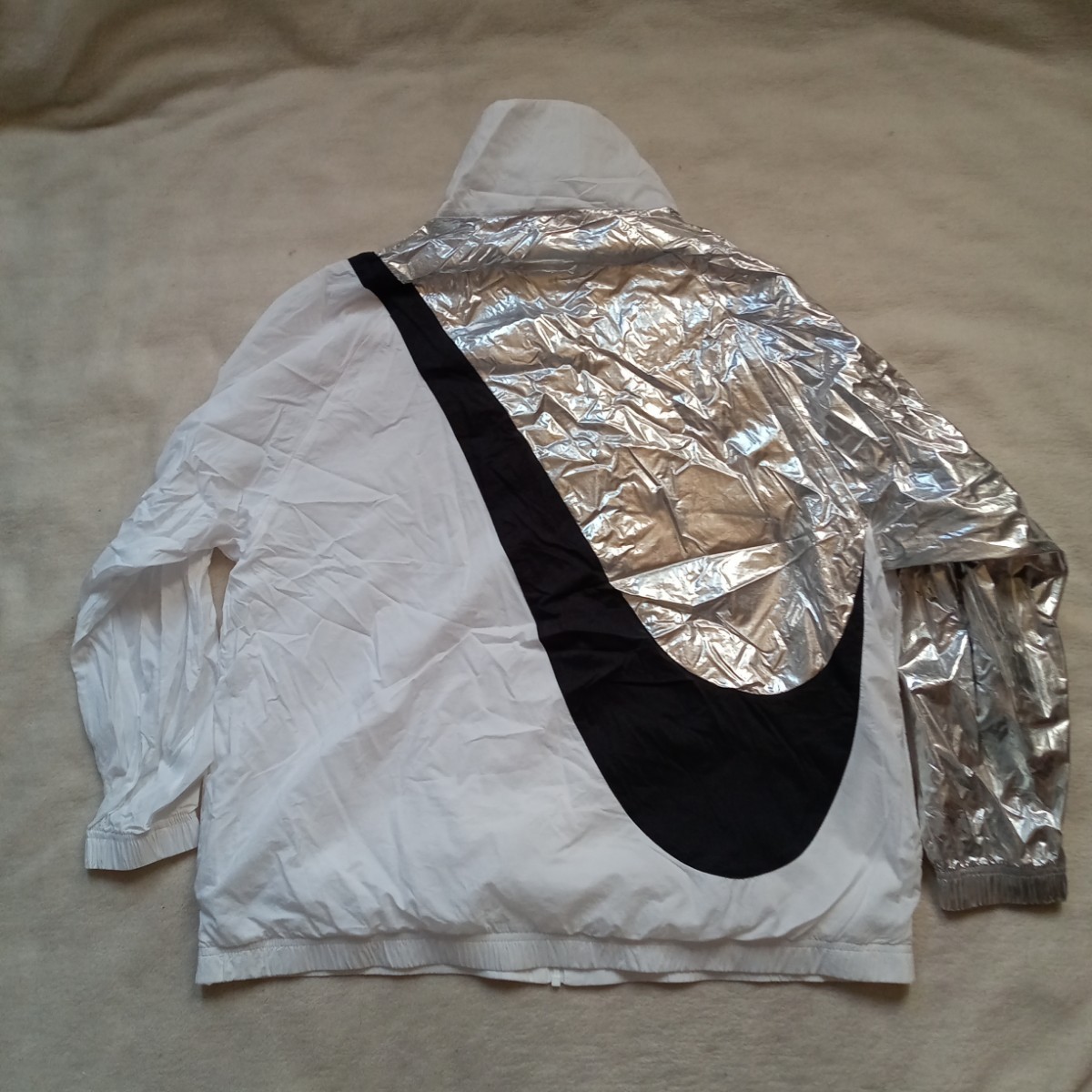 NIKE ナイキ ナイロンジャケット 白 XL☆スウッシュ スウォッシュ 