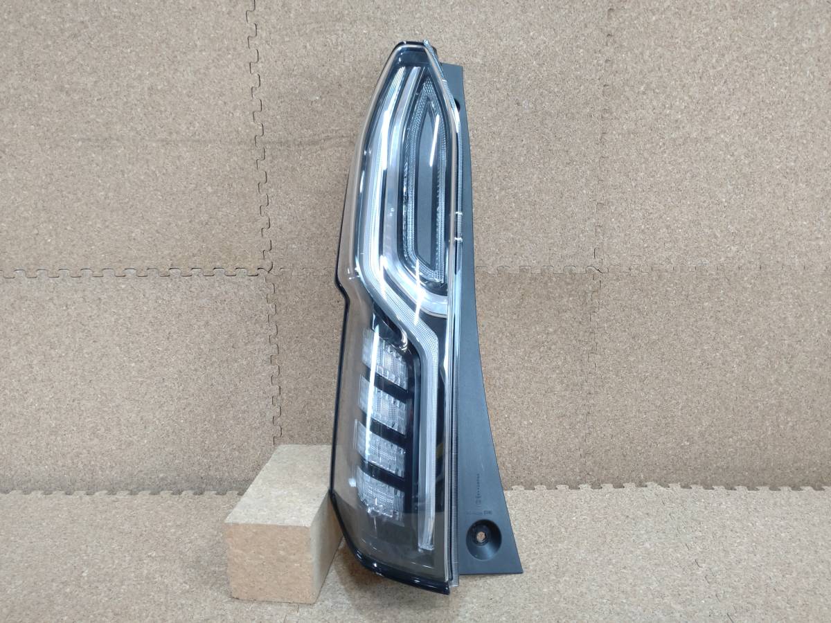 ホンダ N-BOX カスタム JF3 JF4 左テールランプ LED ICHIKOH イチコー