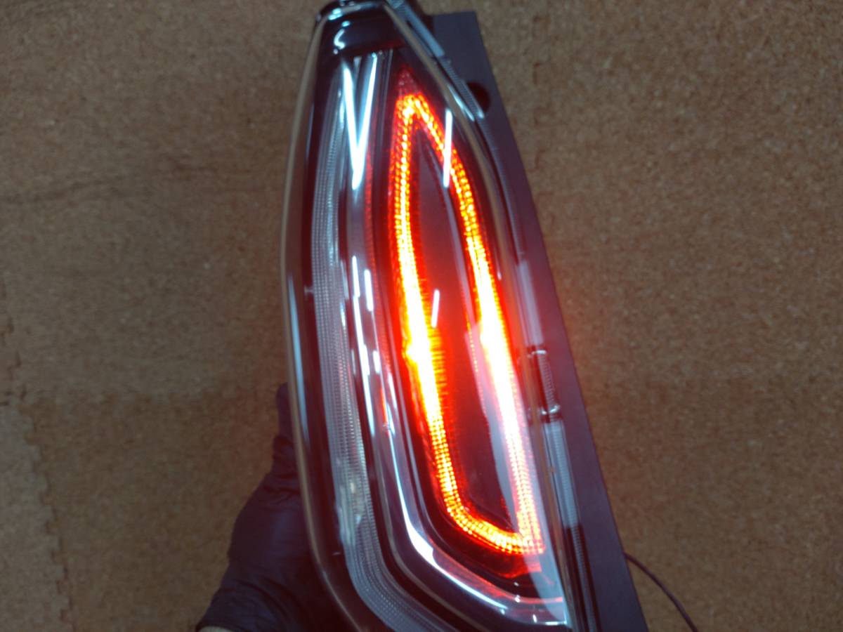 ホンダ N-BOX カスタム JF3 JF4 左テールランプ LED ICHIKOH イチコー