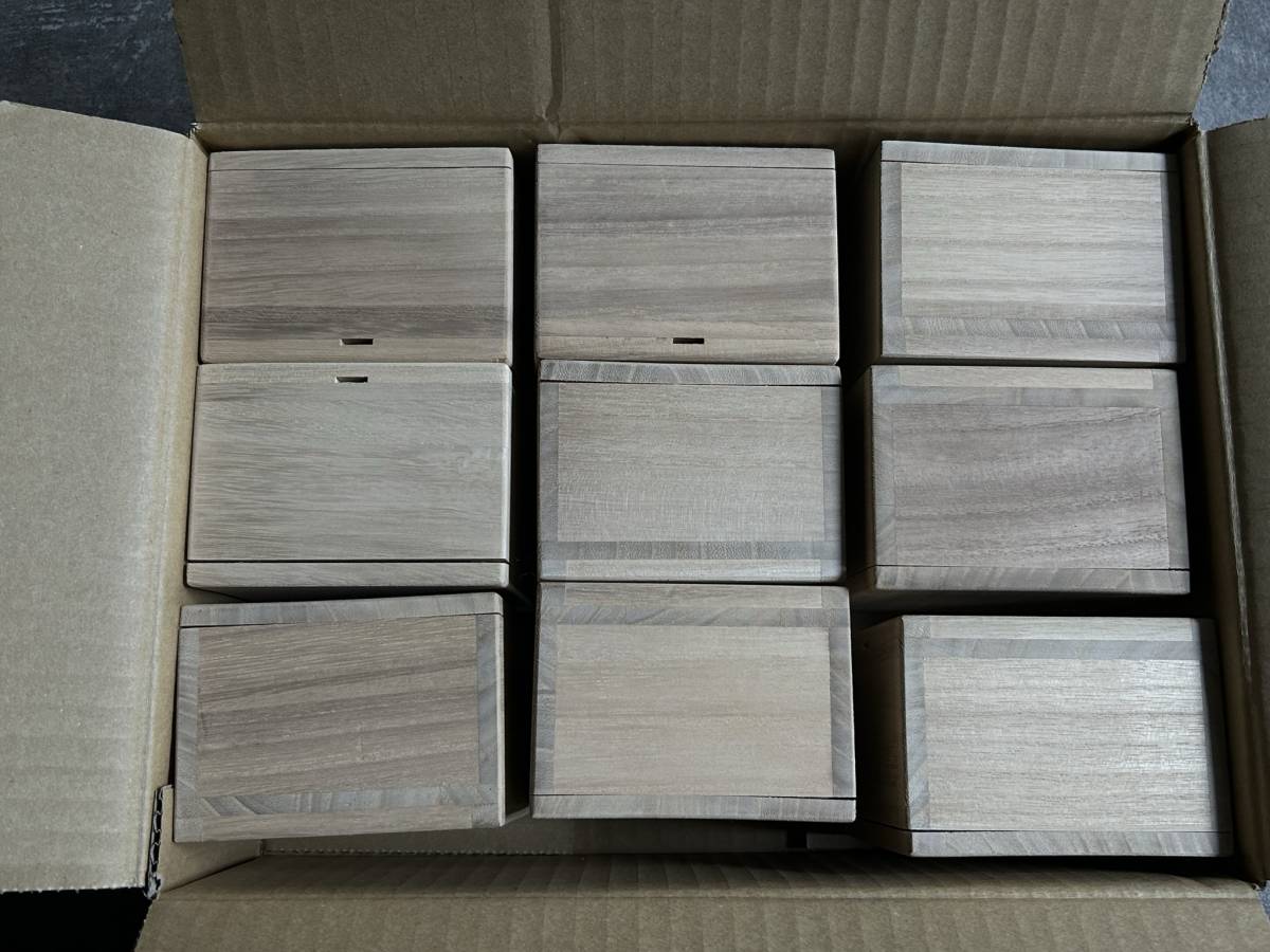 ふた付き 木箱 桐箱?９個 (せともの 陶芸 ぐいのみ 小物用) 約102x102x74mm 産地材質は不明 自宅保管品 ジャンク品 ゆうパック80サイズ