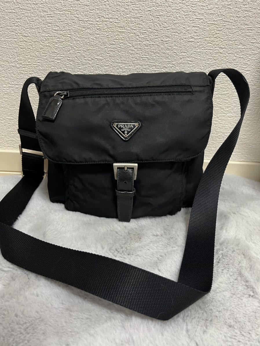 PRADA ナイロンショルダーバッグ プレート テスートショルダーバッグ 斜めがけ プラダ プラダショルダーバッグ ブラック