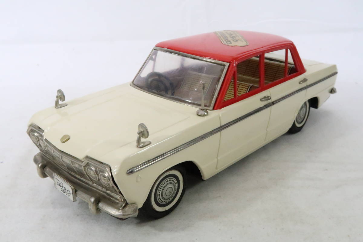 BANDAI バンダイ 1964年2代目 スカイライン1500ＤＸ丹頂鶴 SKYKINE ルーフシール付 リペイント 難有 箱無 1/16程度 約25cm 日本製 ミレレ スカイライン1500DX ～ ブリキ自動車