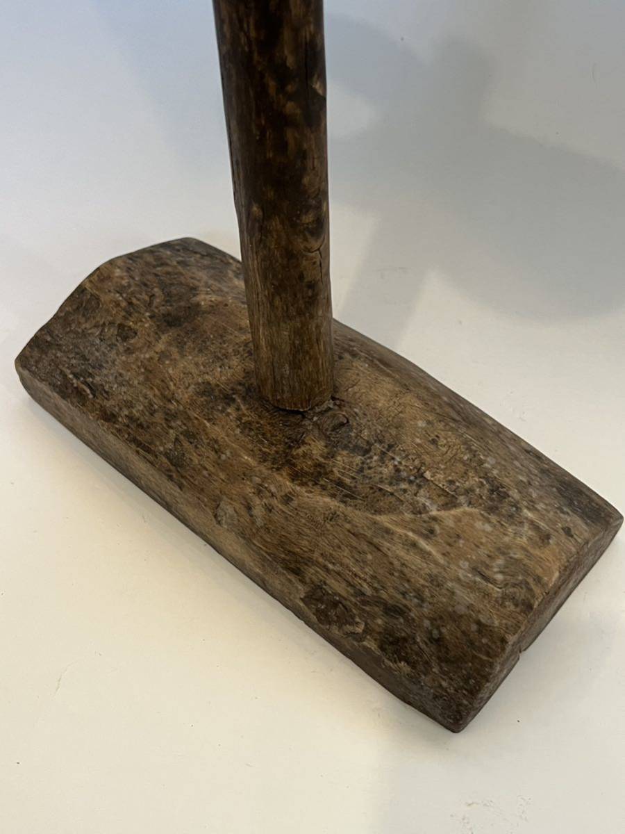 李朝 CE） | 入蘆花（ロカニイル） 木の燭台と白磁灯火器（1392–1897