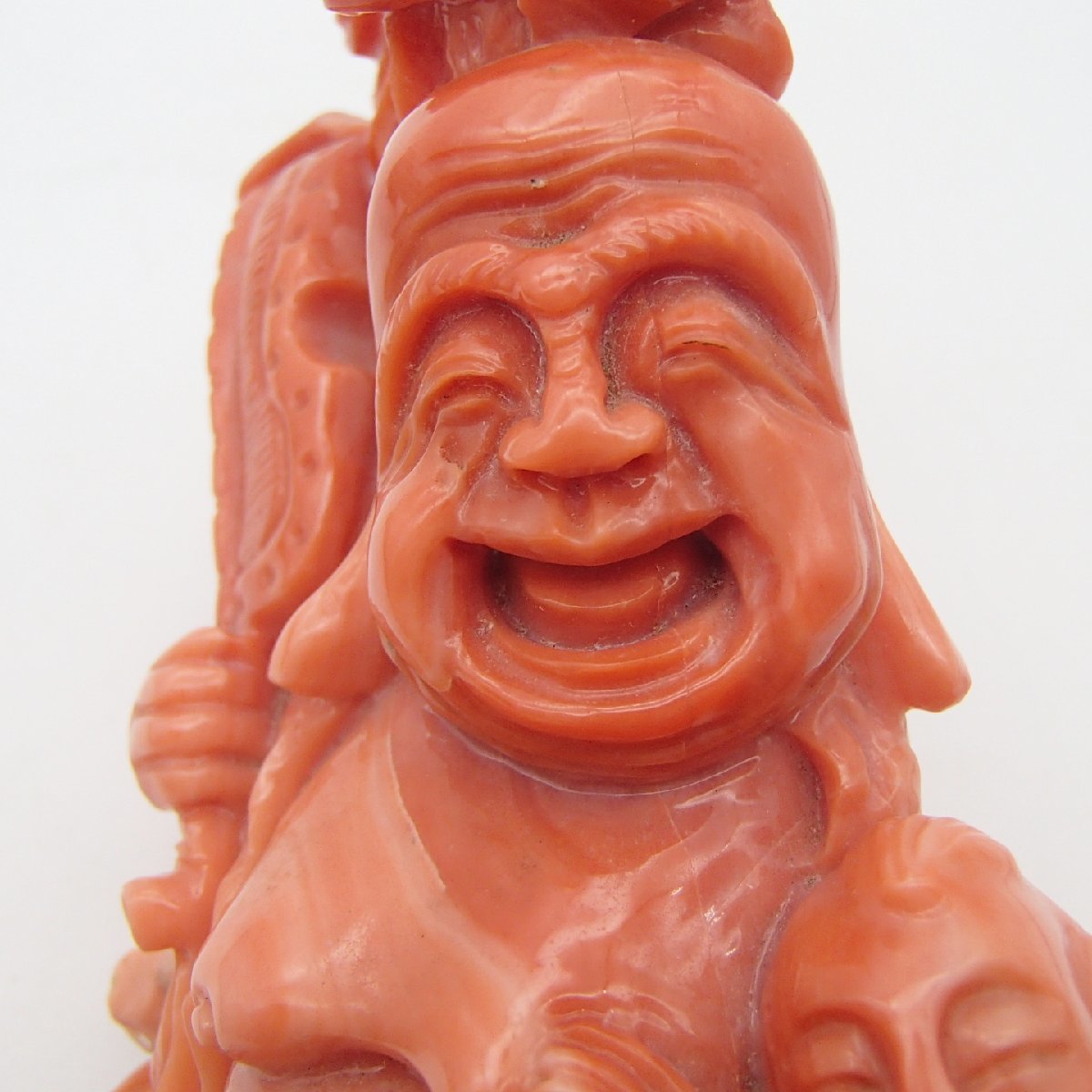 珊瑚 ミニ 置物 程よかっ 「布袋尊」 Z-7と本極太珊瑚置物 25cm 