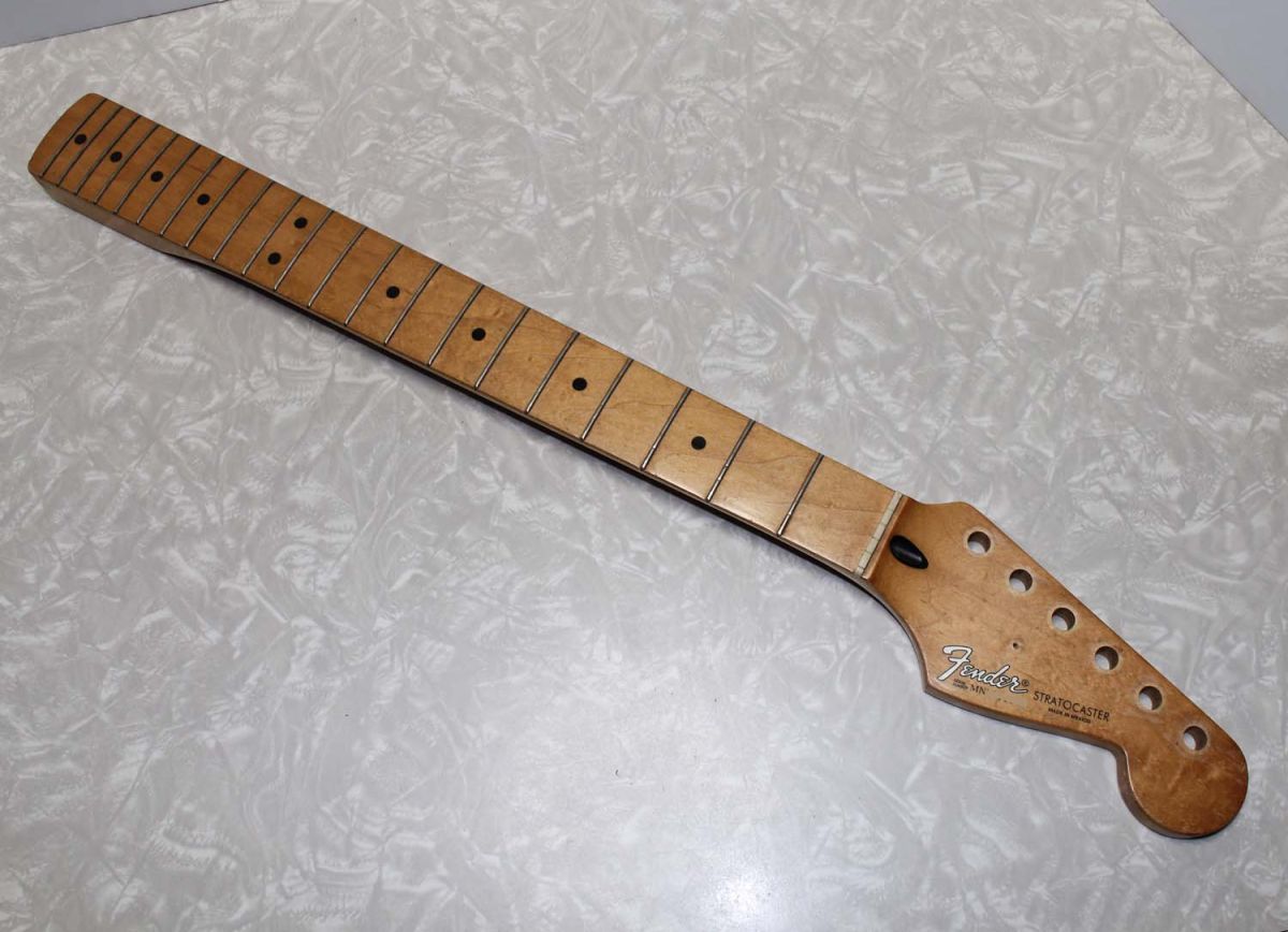 FENDER Mexico◇90s ストラト・メイプル ネック！ stratocaster
