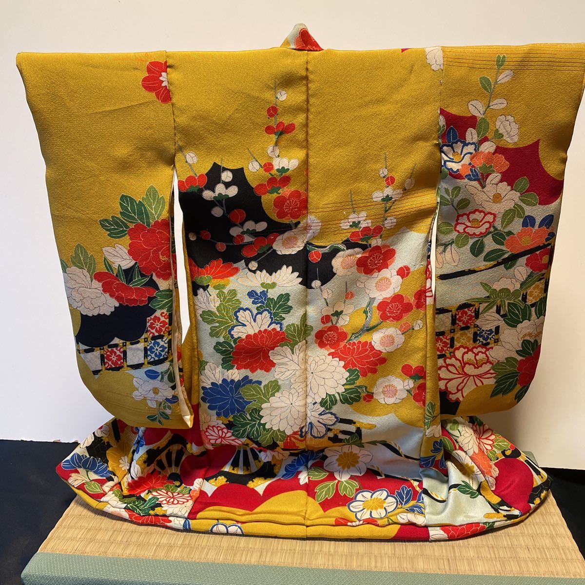 ミニ着物４４cm×４７cm正絹アンティーク縮緬錦紗地♪