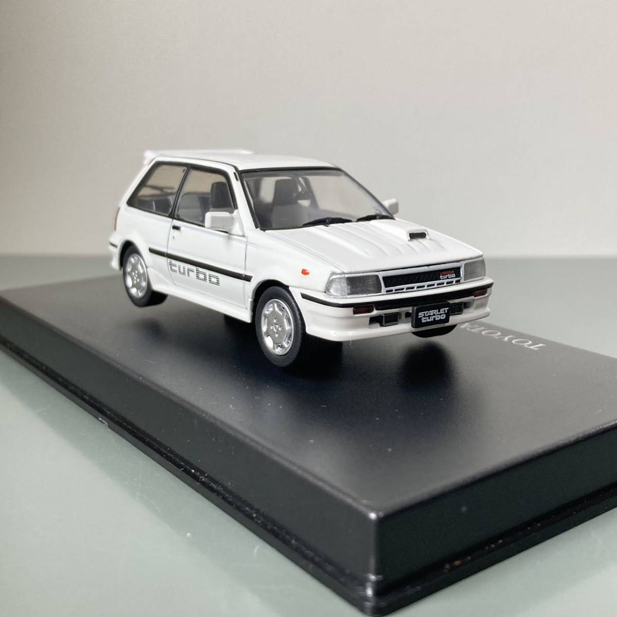 DISM ディズム 1/43 トヨタ スターレット ターボS 1986 ホワイト