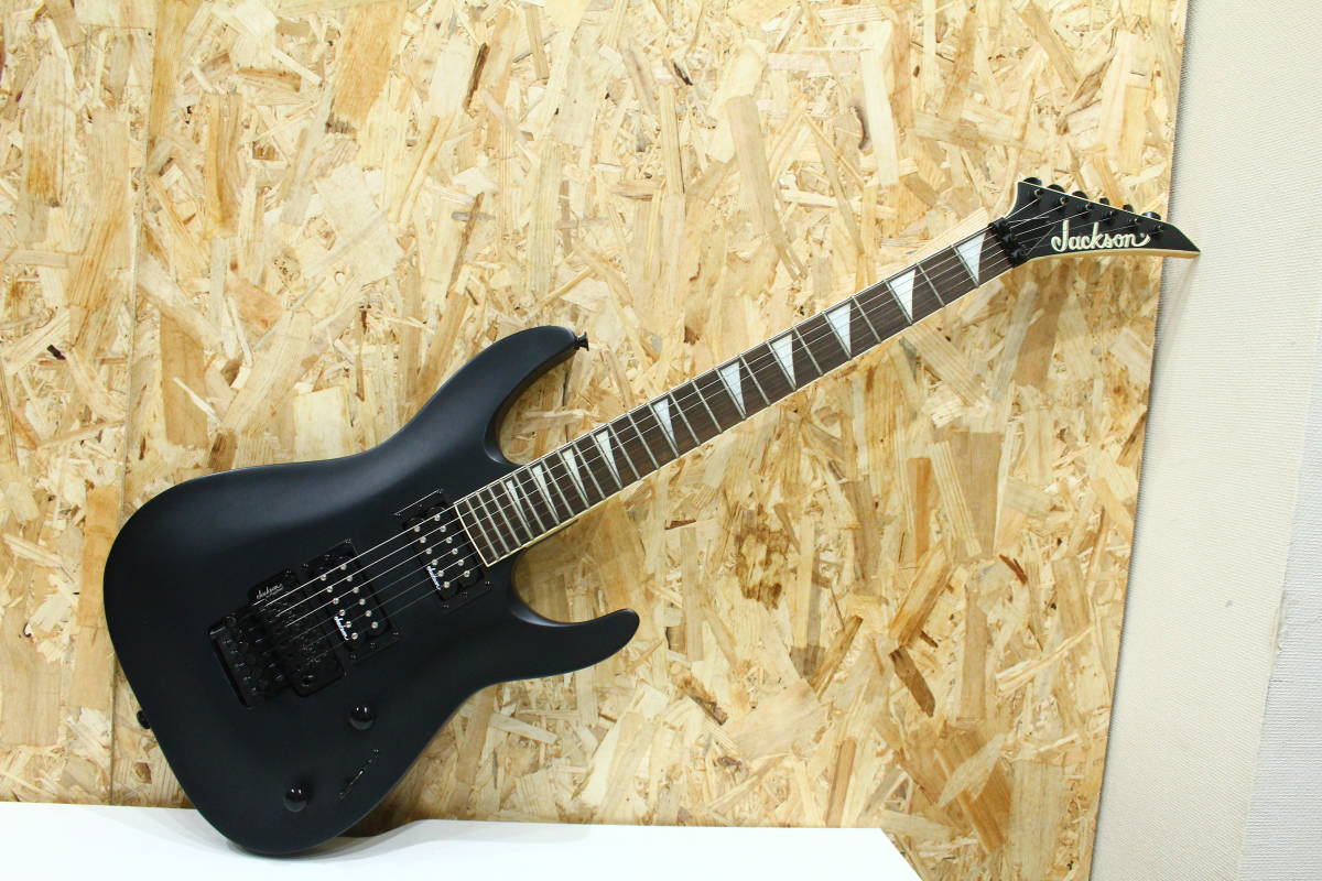 TG04034 Jackson エレキギター シリアルナンバーCWJ1742757 音出し確認 