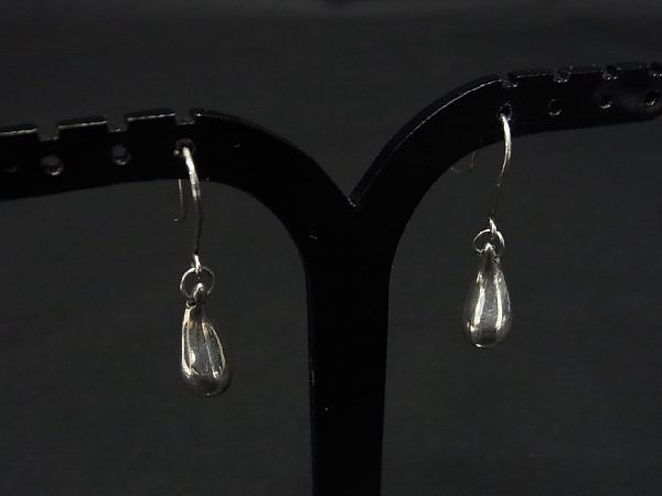 1円 ■美品■ TIFFANY＆Co. ティファニー エルサペレッティ ティアドロップ SV925 ピアス 耳飾り アクセサリー シルバー系 AG1922アC