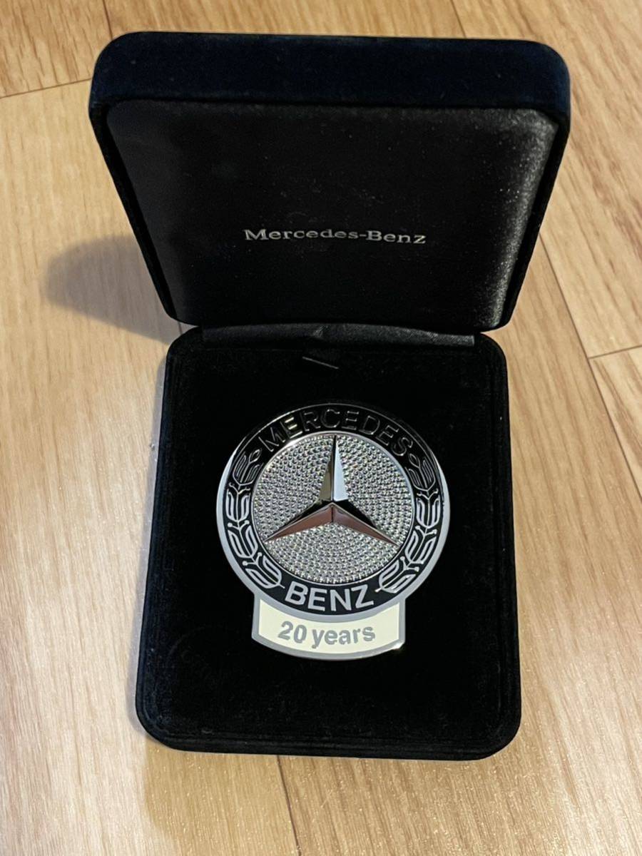 メルセデスベンツ　20年　記念品 メタル　バッジ　Mercedes-Benz20year オーナー　エンブレム ケース付き　コレクション　コレクター