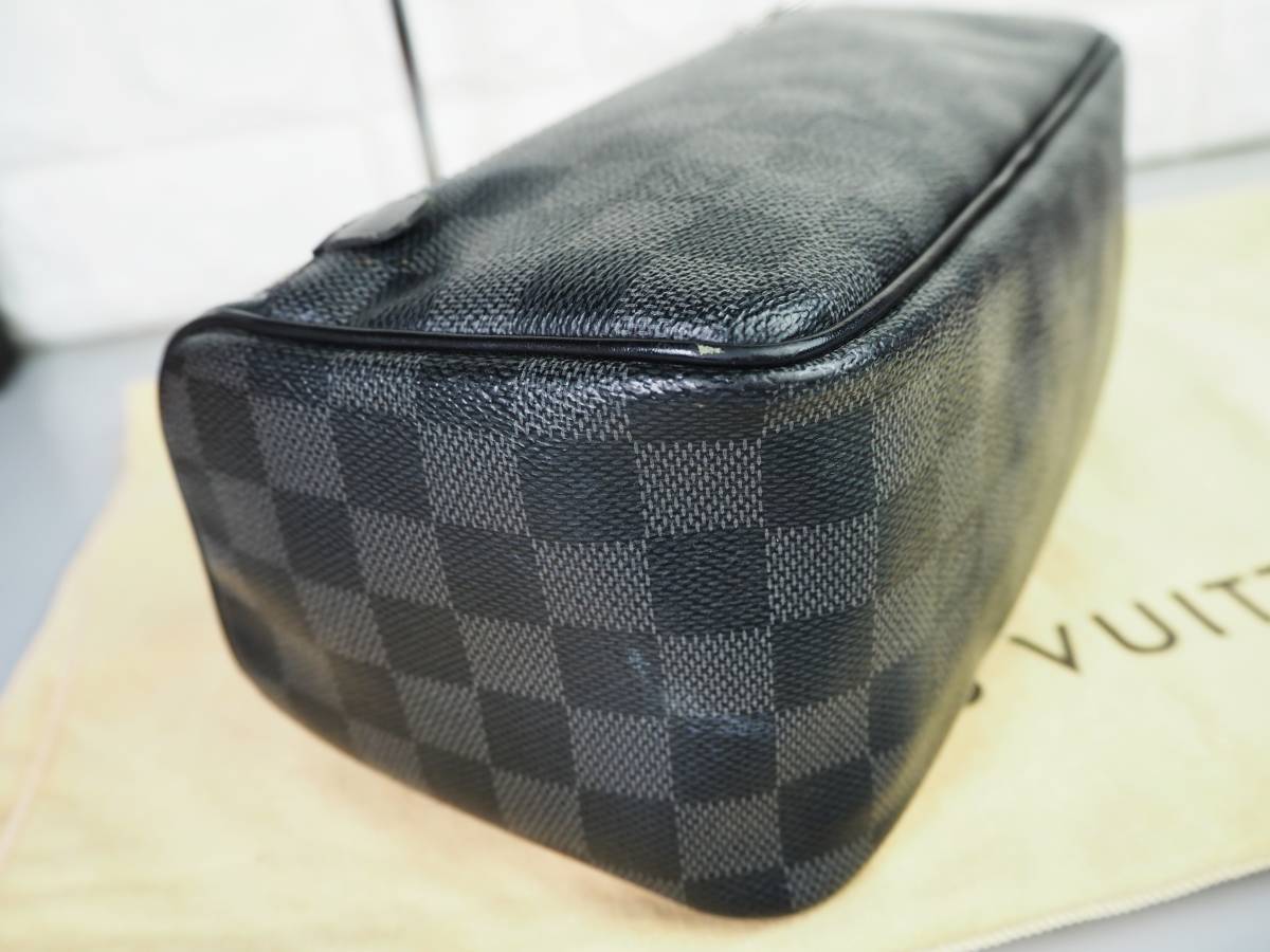 759E正規品☆ルイヴィトン☆ダミエグラフィット☆トワレポーチ 