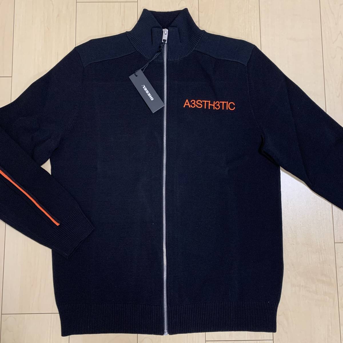 《新品 未使用/タグ付き/定価35，200円》DIESEL ディーゼル メンズ S サイドライン ジップアップ ニット トラック ジャージ ジャケット 27