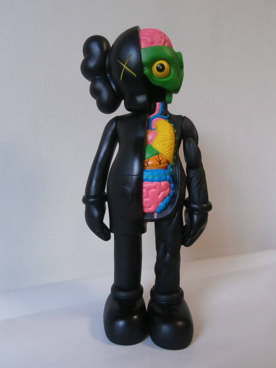 KAWS COMPANION 1体人体模型
