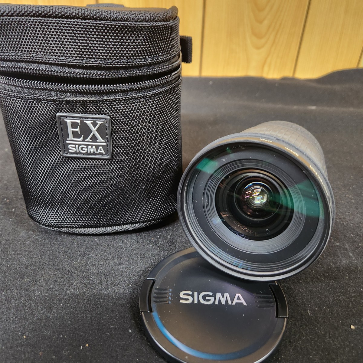 至高の神レンズNikon AF-S DX 18-200mm ED VR