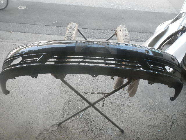 管0130 G32223 UCF30 UCF31 後期 セルシオ 純正 フロントバンパー 紺色