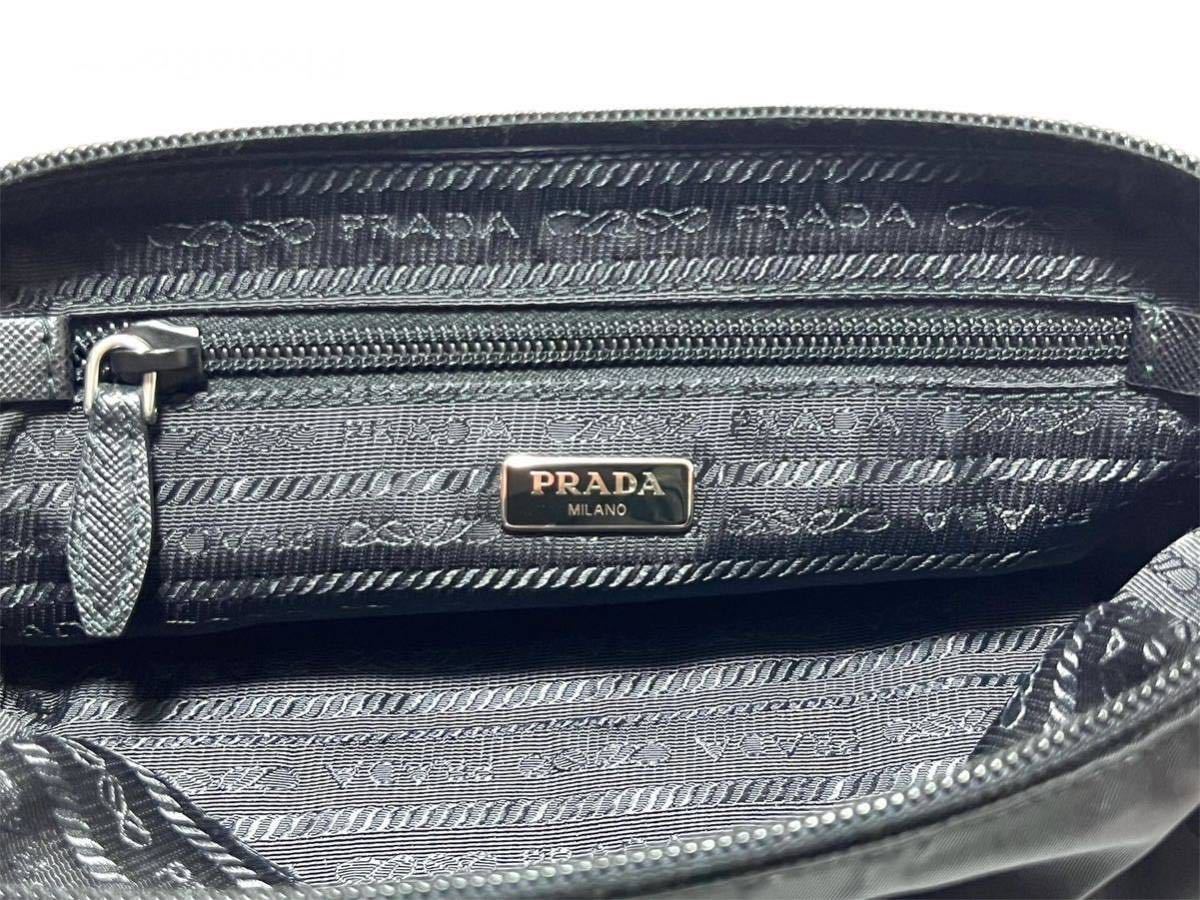 新品 正規品 PRADA プラダ ナイロンポーチ ブラック ストラップ付き 