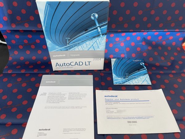 正規・永久ライセンス】AutoCAD LT 2017 日本語 商用 ×2 LT | AutoCAD 