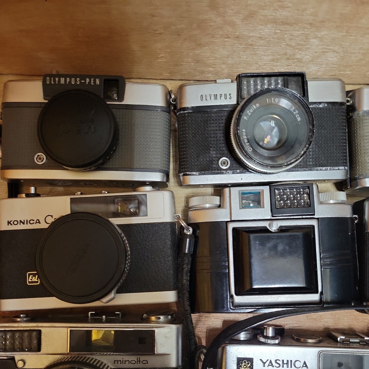 D 古いフィルムカメラ 18台まとめて OLYMPUS YASHICA ミノルタ D 古いフィルムカメラ 18台まとめて OLYMPUS YASHICA ミノルタ