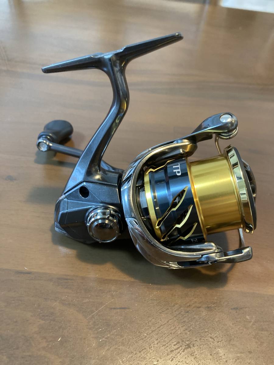 シマノ 20 ツインパワー 2500SHG SHIMANO 20 TWIN POWER スピニング