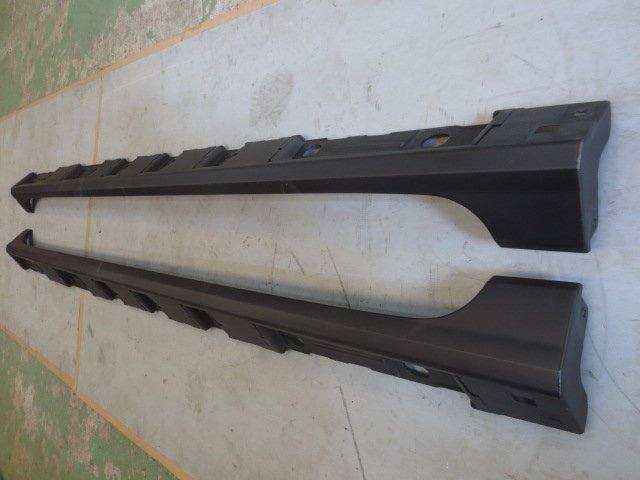 タント　ファンクロス　LA650S　左右　ロッカパネルガーニッシュ　サイドステップ　黒無塗装　75853-B2160　75854-B2160　純正　伊t