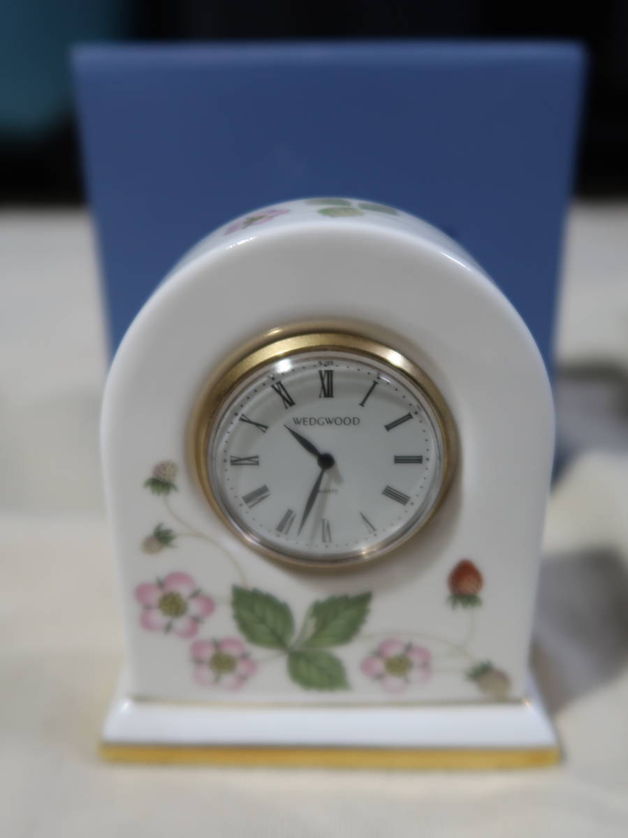 ウェッジウッド ピーターラビット ワイルドストロベリー置時計